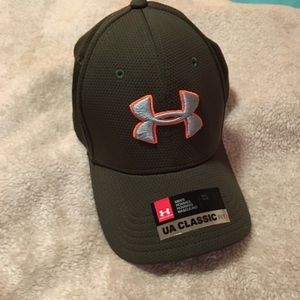 NWT. Under Amour Men’s Hat